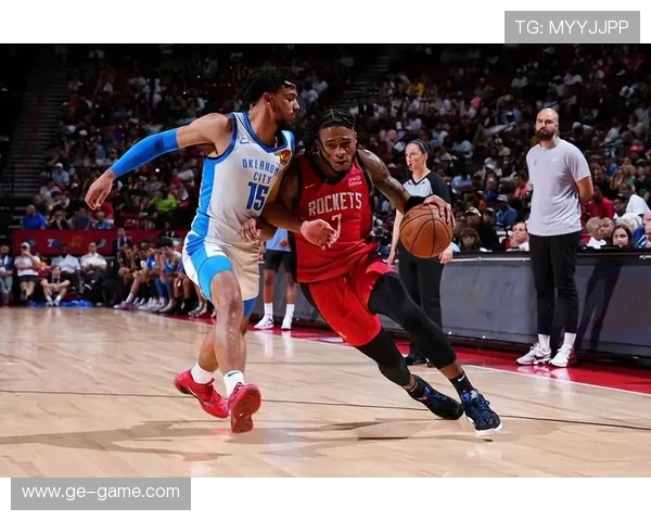 火箭惠特摩尔新秀闪耀赛场,未来之星崛起引关注 火箭惠特摩尔新秀闪耀赛场,未来之星崛起引关注